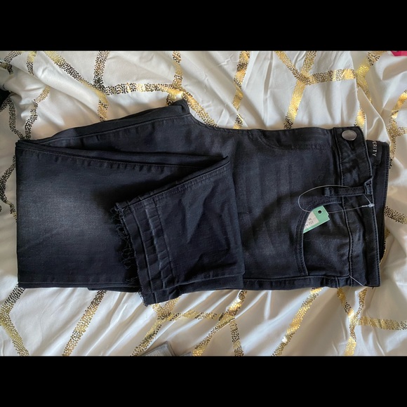 prosperity Denim - Black raw hem skinny denim